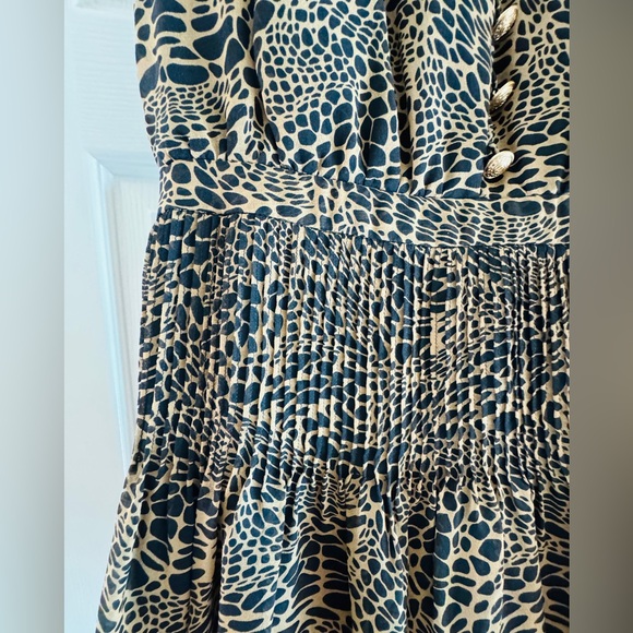 DVF Zaeta Silk Chiffon Pleated Animal Dress - Picture 13 of 15